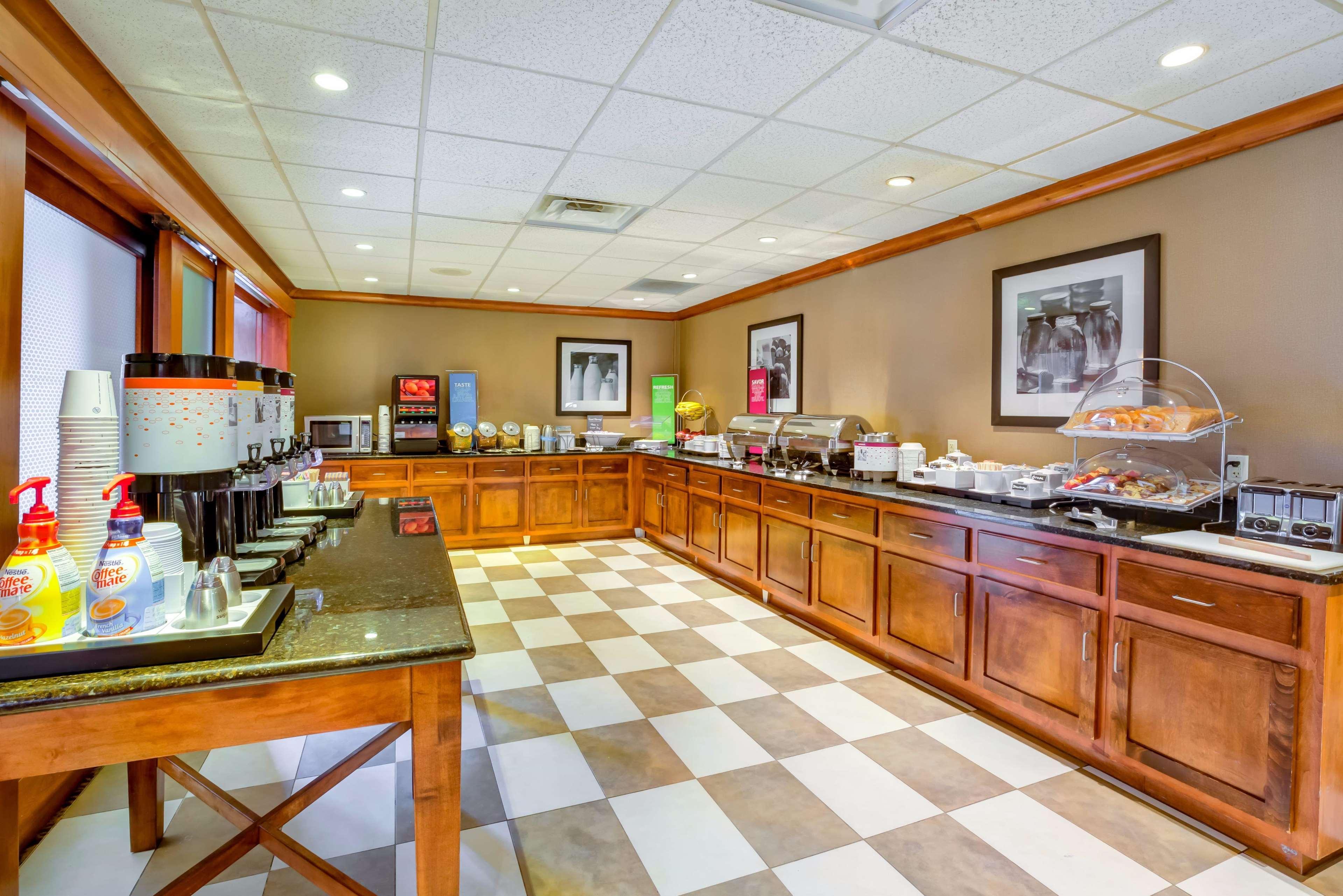 Hampton Inn Boston-Norwood Exterior foto